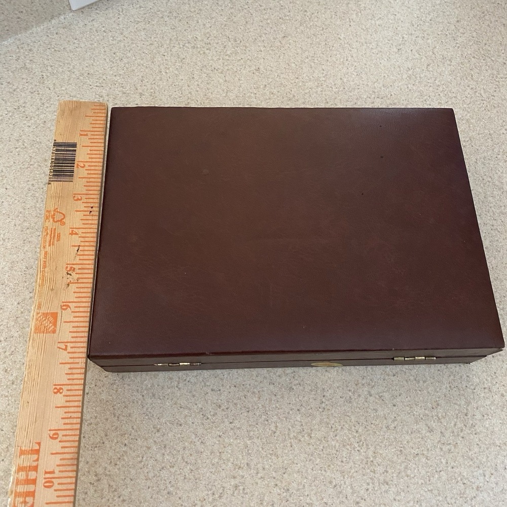 Vintage Backgammon Set in Brown Faux Leather Folding Case - Picture 8 of 8